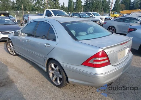 2007 Mercedes-Benz C 230 Sport from USA, damaged, VIN WDBRF52H87F932863
